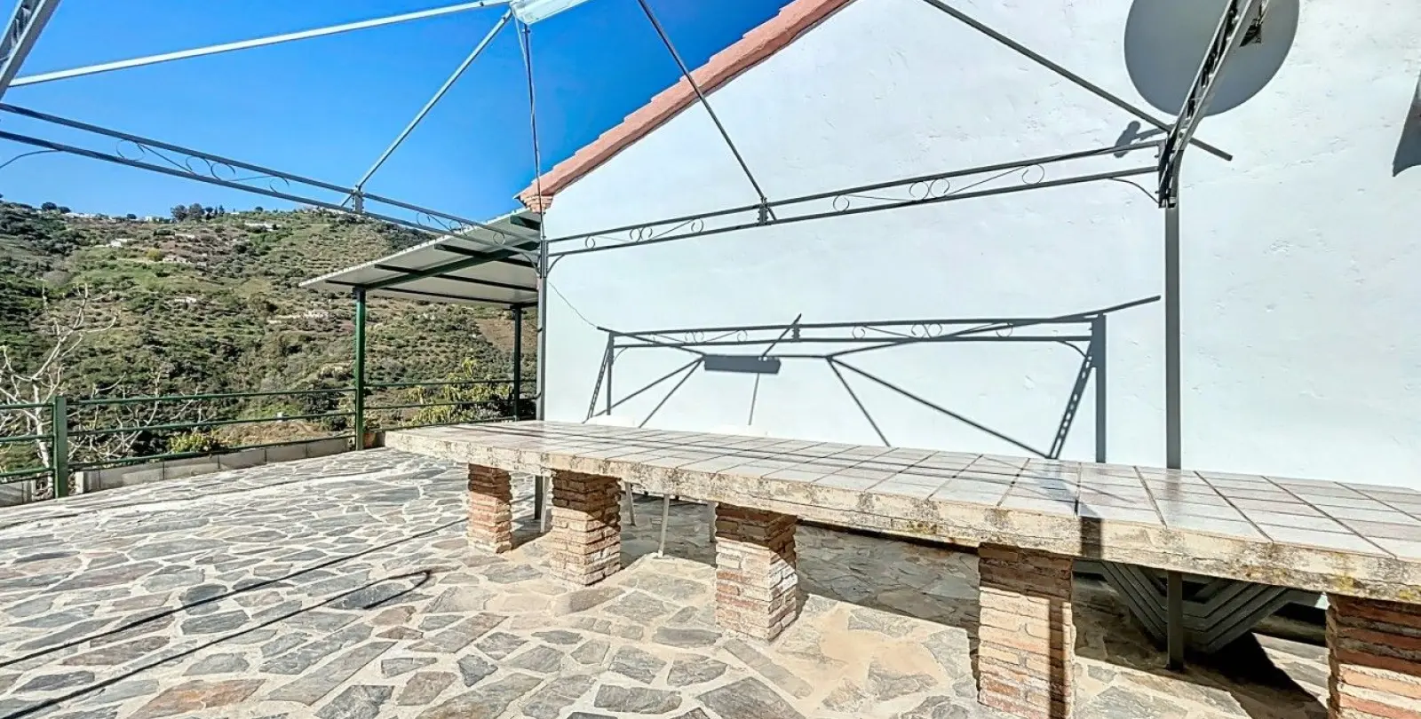 Venta de casa pareada en Cómpeta 40