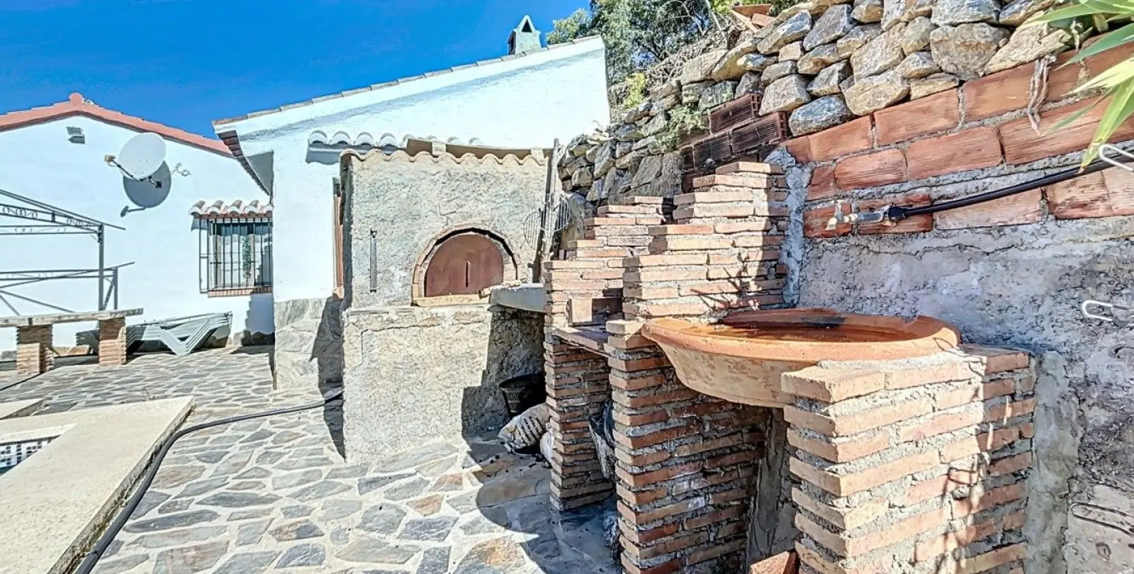 Venta de casa pareada en Cómpeta 47