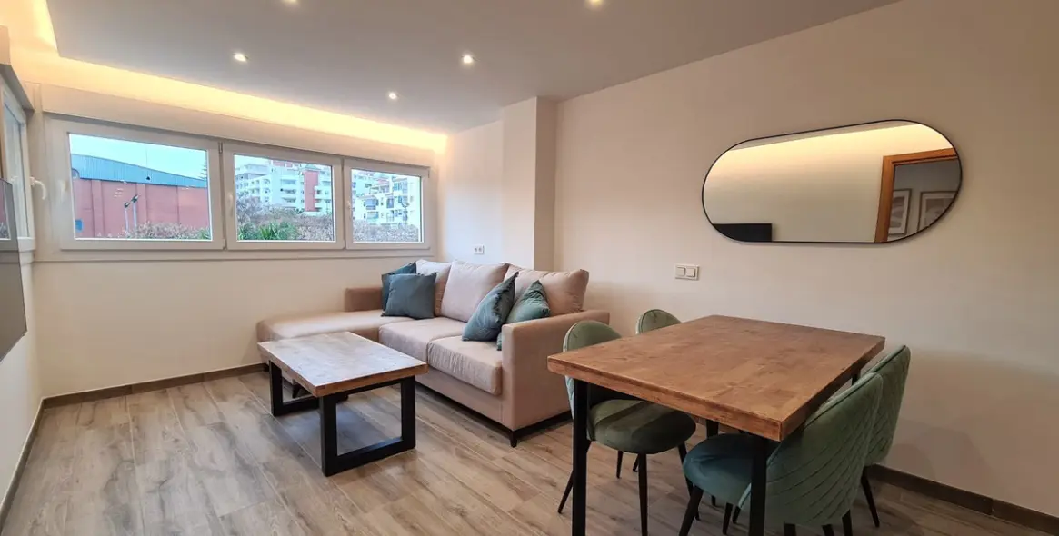 Sale of middle floor apartment in Estepona (district Estepona) 2