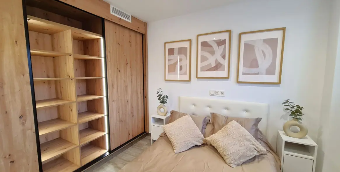 Sale of middle floor apartment in Estepona (district Estepona) 8