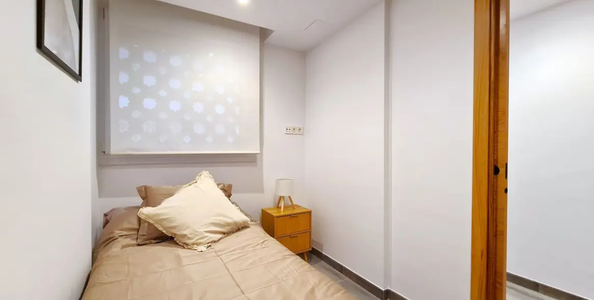 Sale of middle floor apartment in Estepona (district Estepona) 10