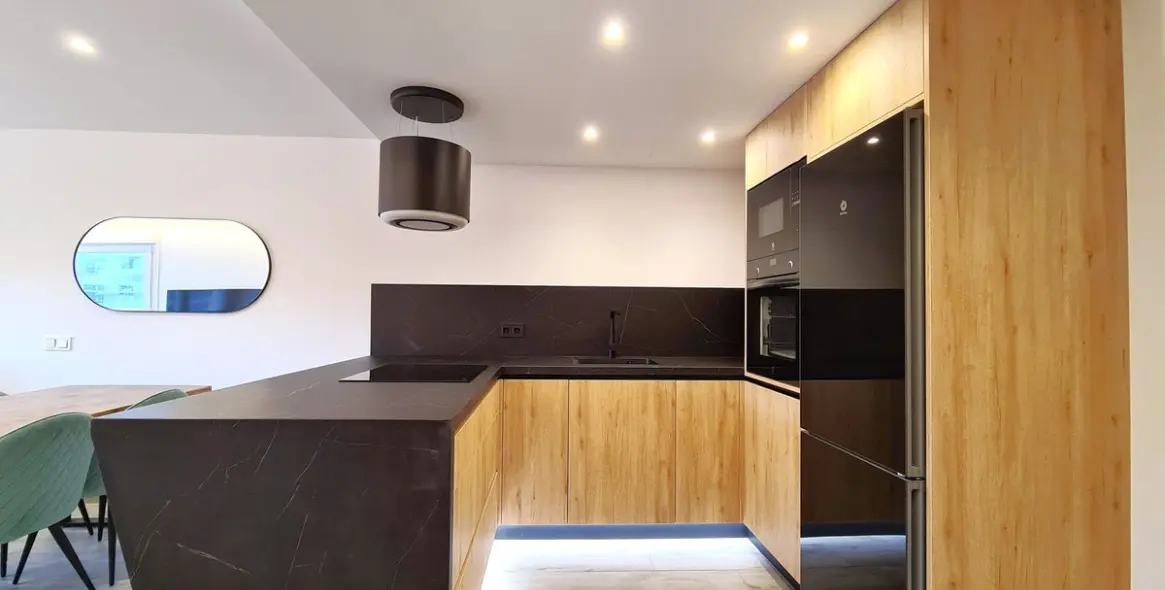 Sale of middle floor apartment in Estepona 12