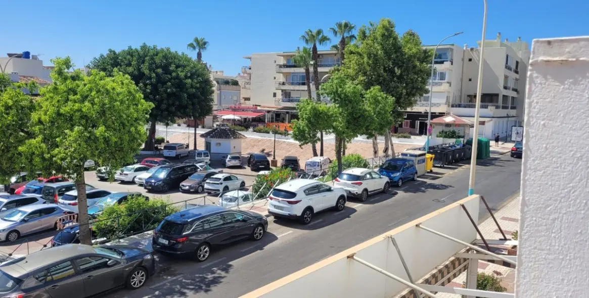 Sale of ground floor apartment in La Carihuela 1