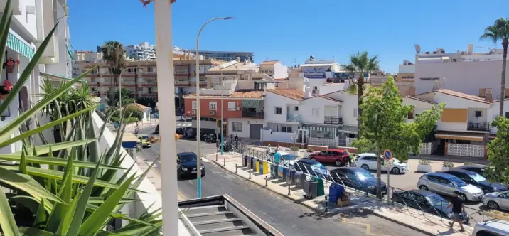Sale of ground floor apartment in La Carihuela 1