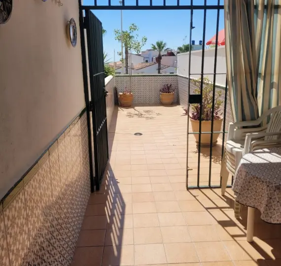 Sale of ground floor apartment in La Carihuela