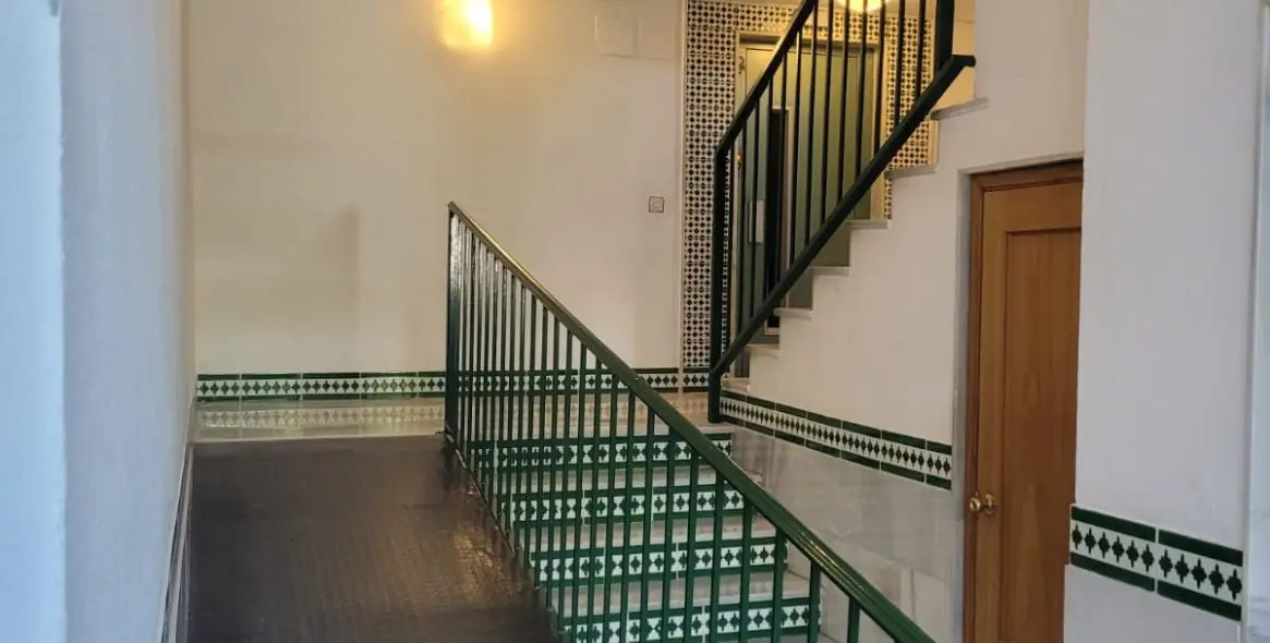 Sale of ground floor apartment in La Carihuela 13