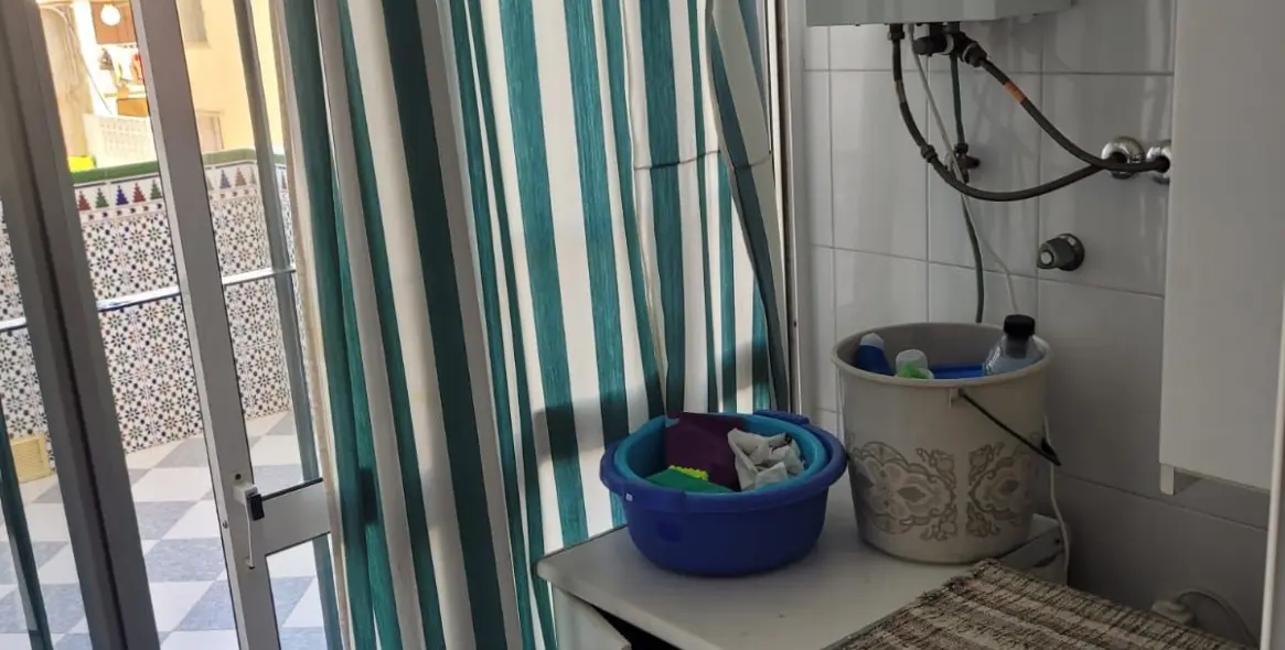 Sale of ground floor apartment in La Carihuela 17