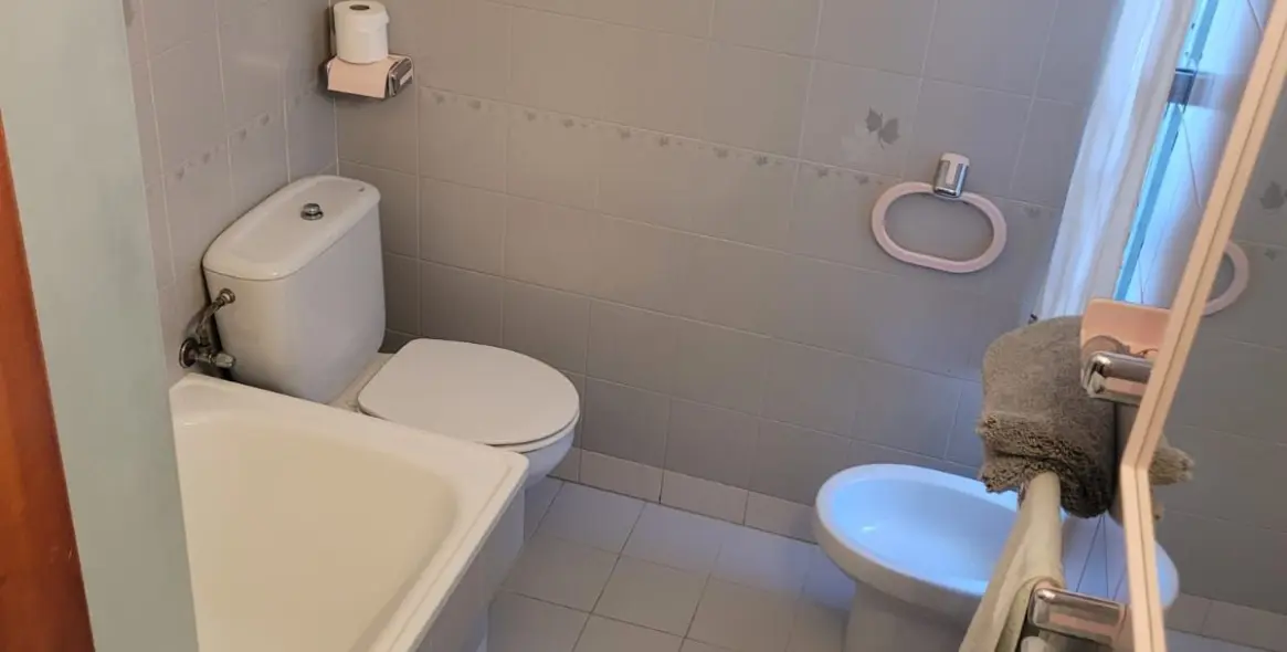 Sale of ground floor apartment in La Carihuela 21