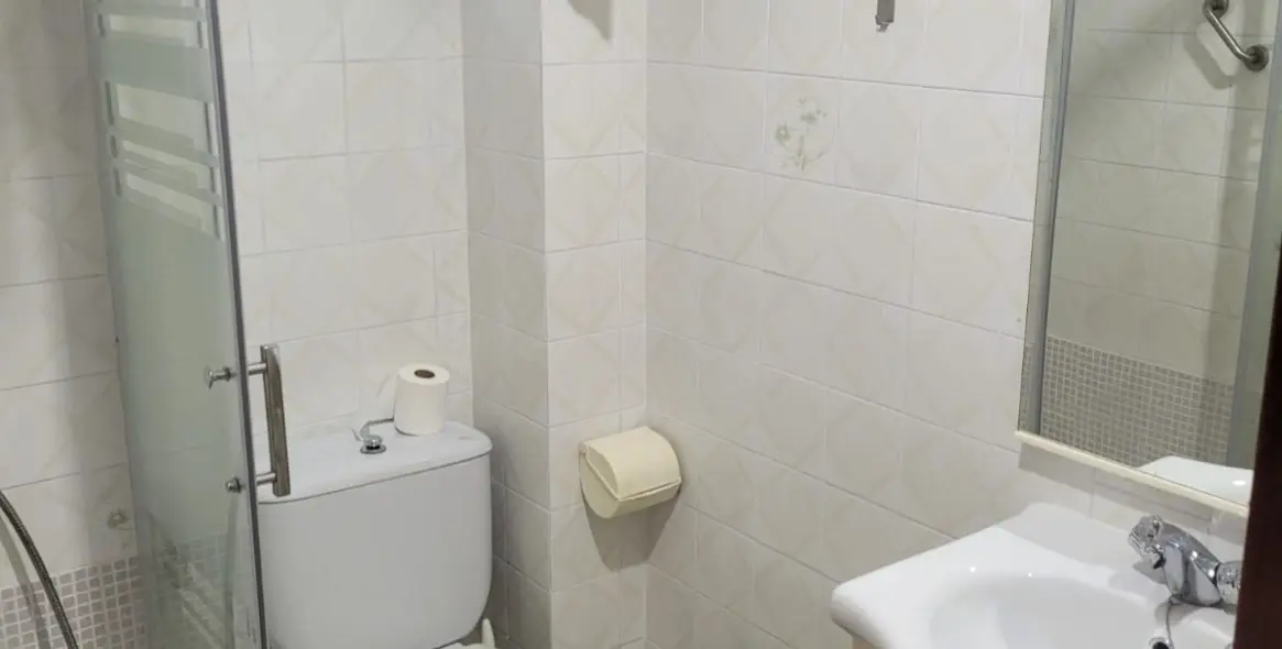 Sale of ground floor apartment in La Carihuela 29