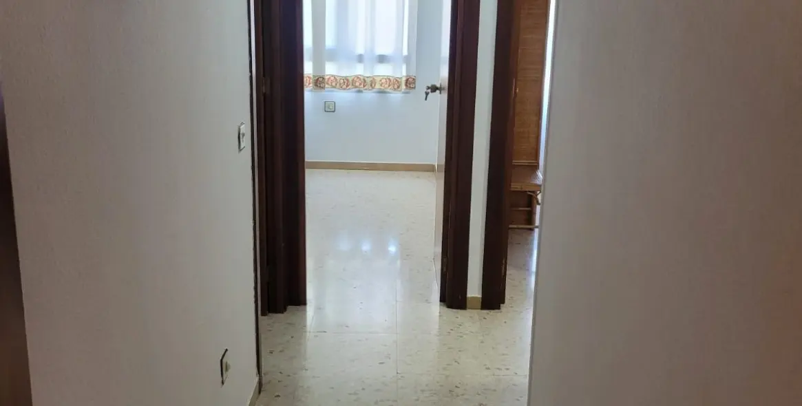 Sale of ground floor apartment in La Carihuela 31