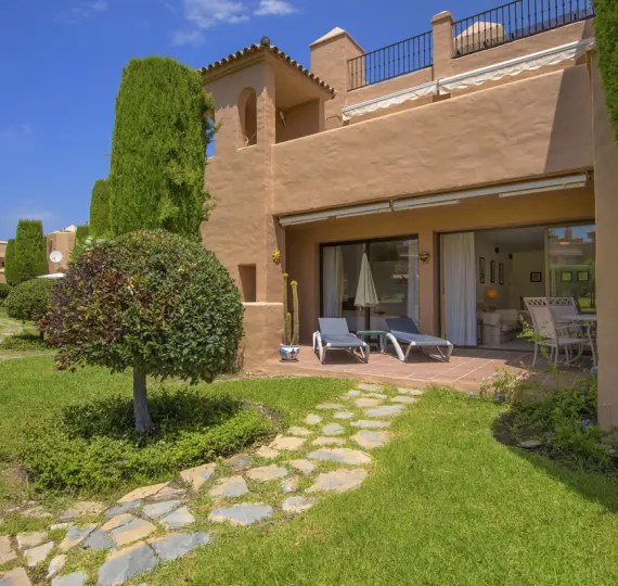 Апартаменты на первом этаже R5108974