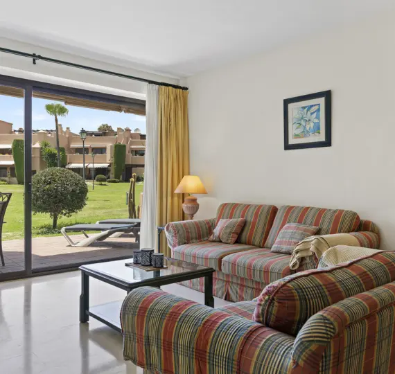 Апартаменты на первом этаже R5108974