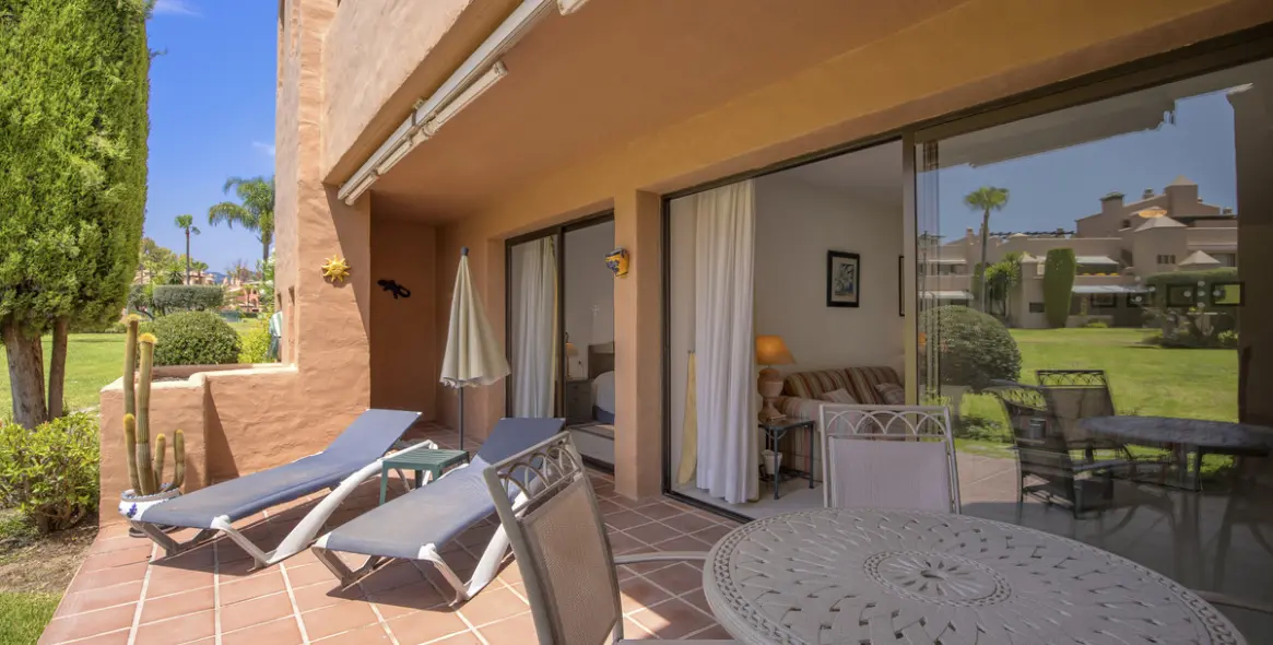 Продажа апартаментов на первом этаже в Estepona (район Estepona) 6