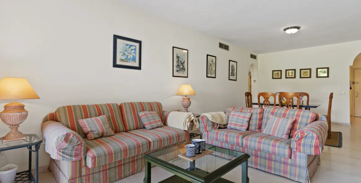 Продажа апартаментов на первом этаже в Estepona (район Estepona) 9