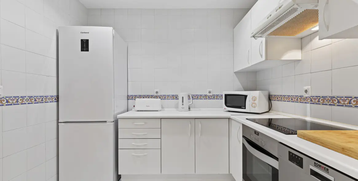 Sale of ground floor apartment in Estepona 13