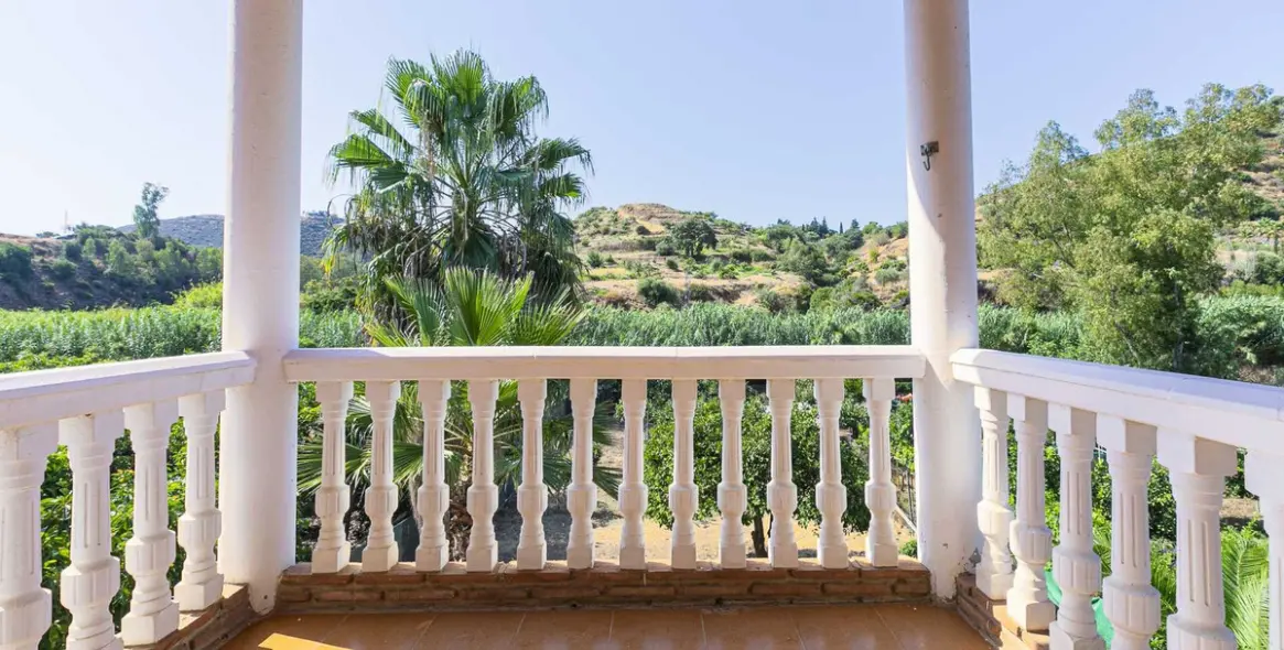 Sale of detached villa in Mijas 2