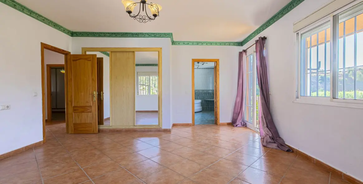 Sale of detached villa in Mijas 10
