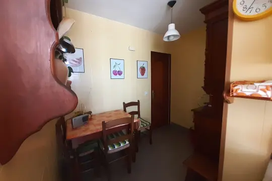 Image 4 thumb