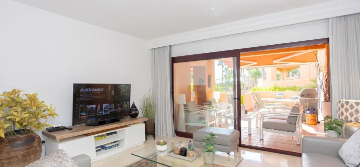 Sale of ground floor apartment in Los Flamingos 3