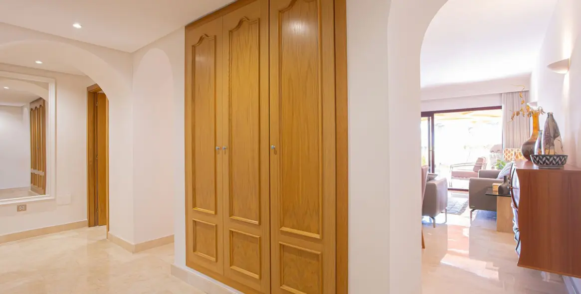 Sale of ground floor apartment in Los Flamingos 12