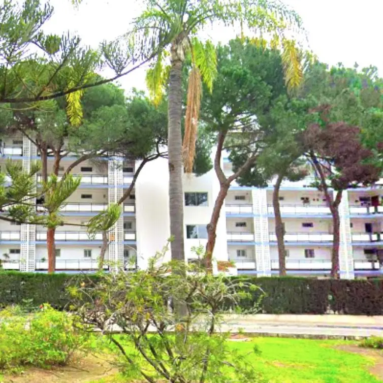 Sale of ground floor apartment in Marbella
