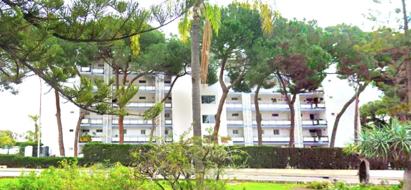 Sale of ground floor apartment in Marbella 0