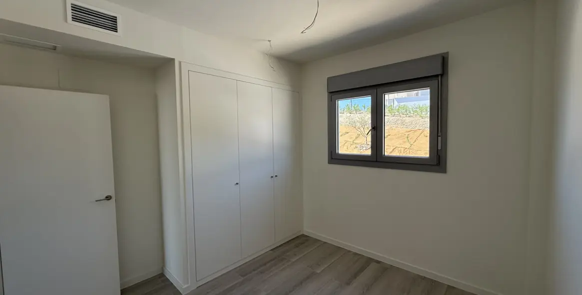 Sale of middle floor apartment in Estepona (district Estepona) 6