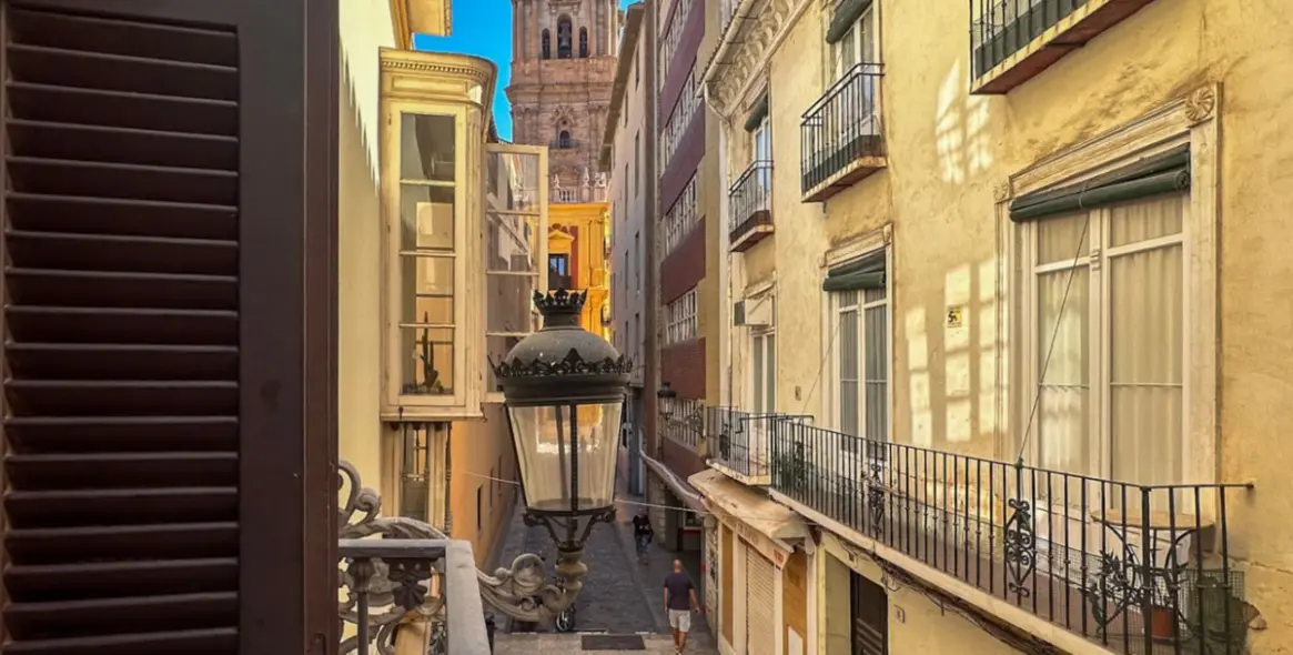 Sale of ground floor apartment in Málaga 13