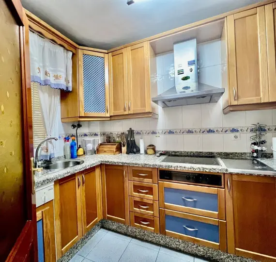 Продажа апартаментов на среднем этаже в Benalmadena