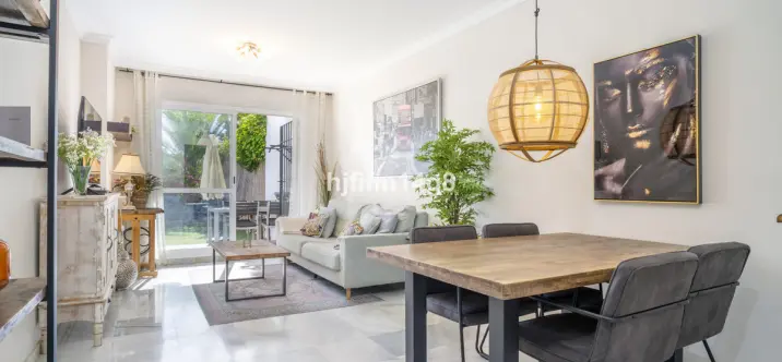 Sale of ground floor apartment in Nueva Andalucía 2