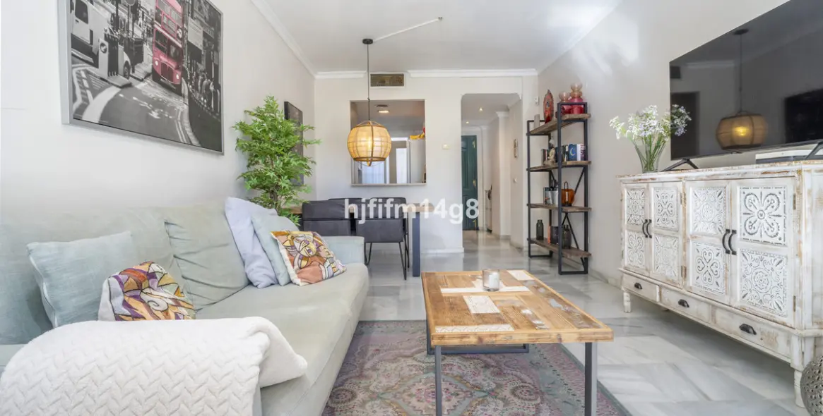 Sale of ground floor apartment in Nueva Andalucía 7