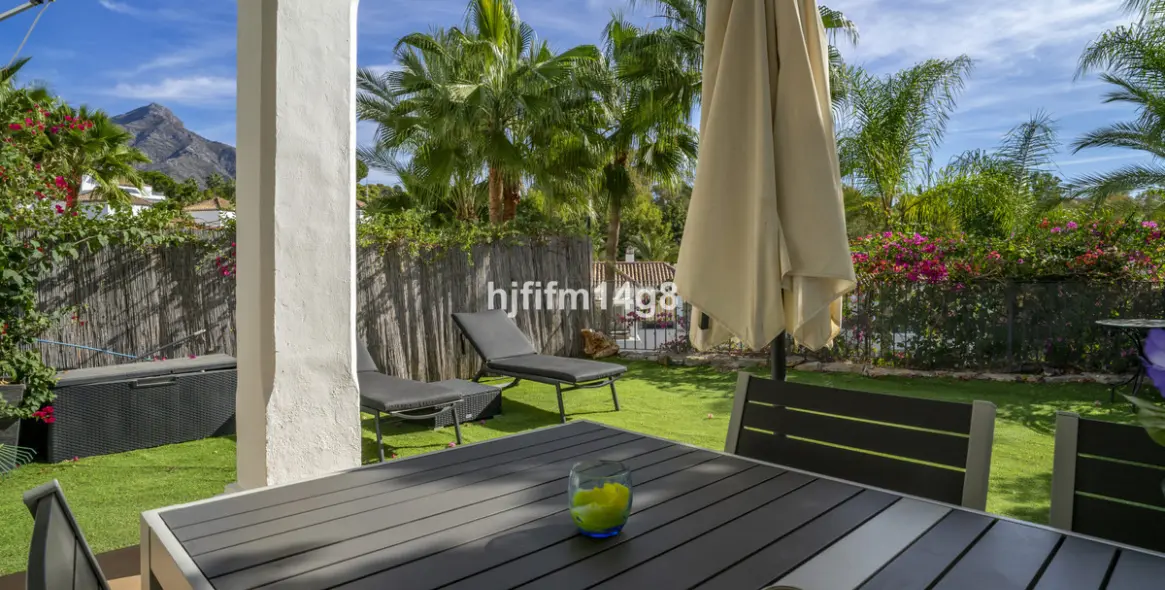 Sale of ground floor apartment in Nueva Andalucía 16