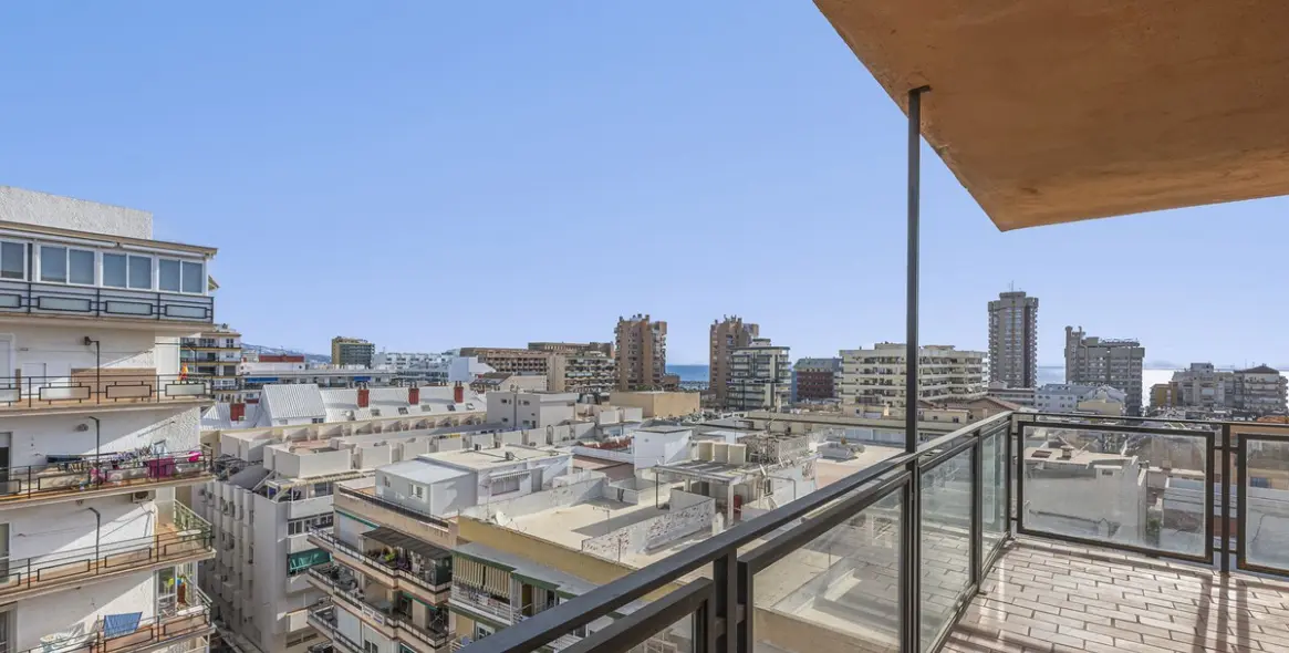 Sale of penthouse in Fuengirola 29