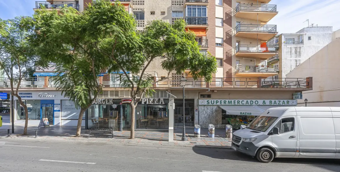 Sale of penthouse in Fuengirola 40