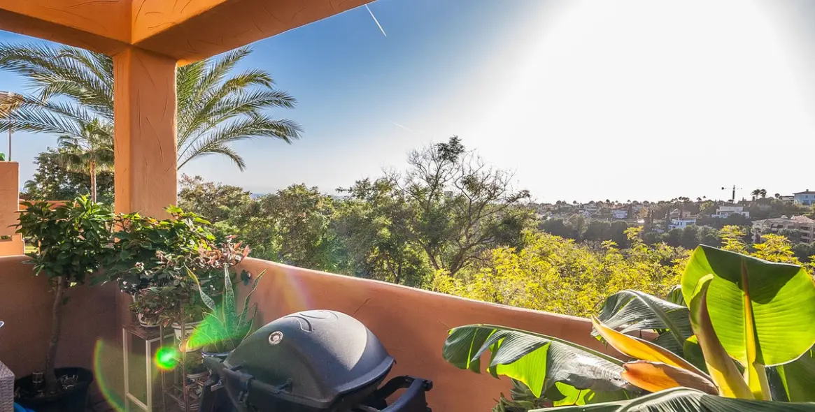 Продажа апартаментов на среднем этаже в Elviria 1