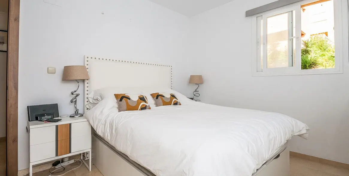 Продажа апартаментов на среднем этаже в Elviria 5