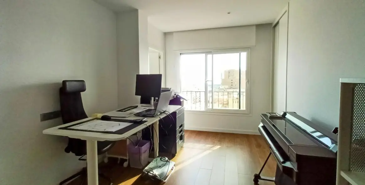 Sale of middle floor apartment in Málaga Centro 1