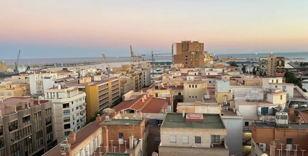 Sale of middle floor apartment in Málaga Centro 3