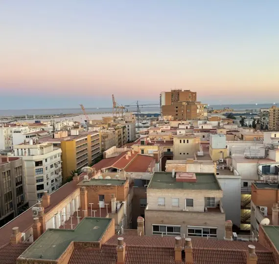 Sale of middle floor apartment in Málaga Centro