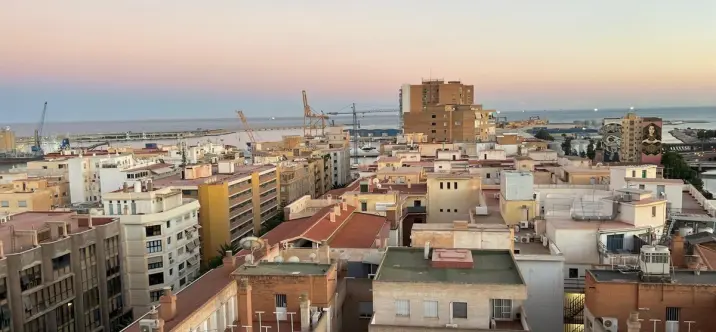 Sale of middle floor apartment in Málaga Centro 2
