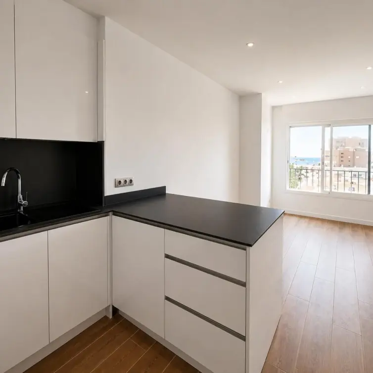 Sale of middle floor apartment in Málaga Centro