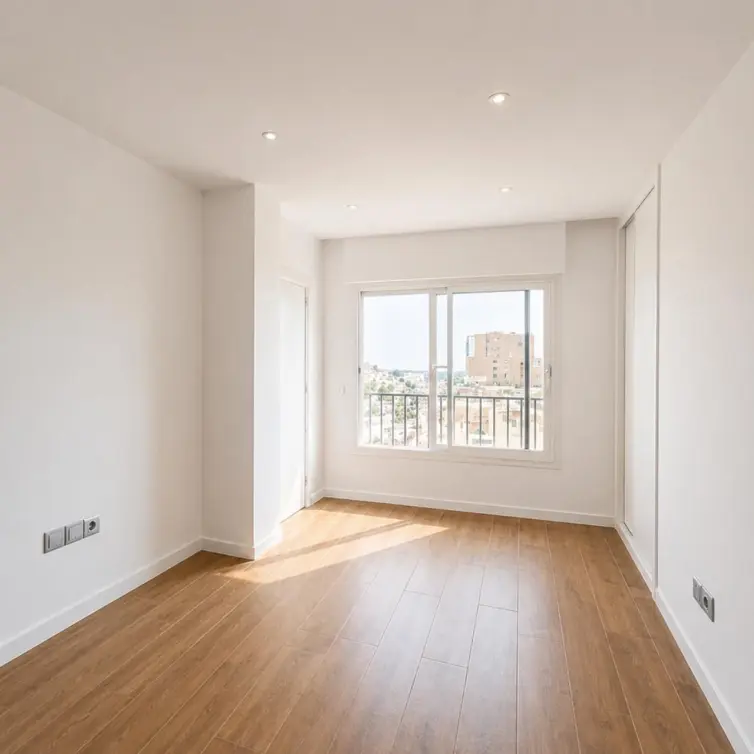 Sale of middle floor apartment in Málaga Centro