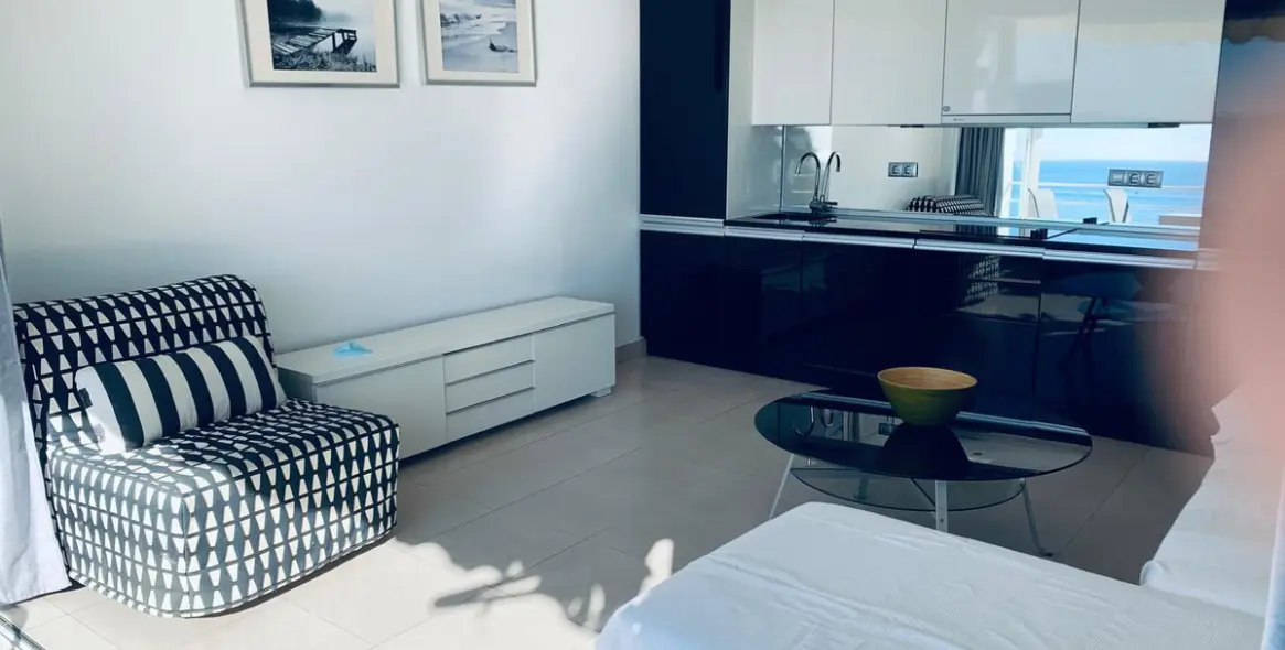 Продажа апартаментов на среднем этаже в Costabella 6