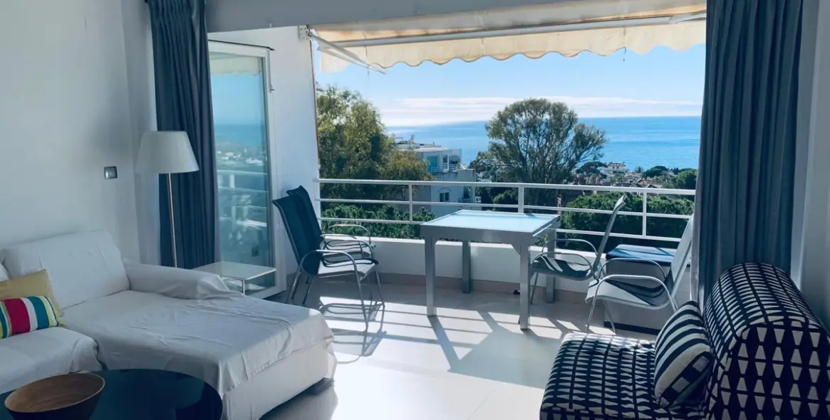 Продажа апартаментов на среднем этаже в Costabella 10