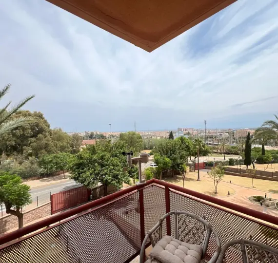 Sale of middle floor apartment in Puerto de la Torre