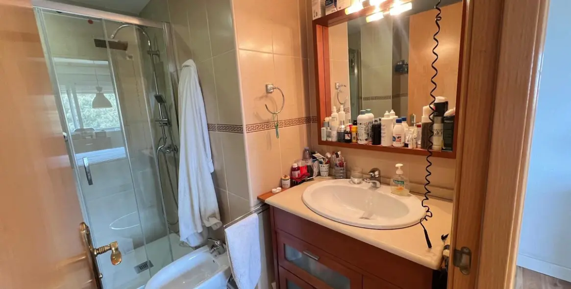 Продажа апартаментов на среднем этаже в Puerto de la Torre 8