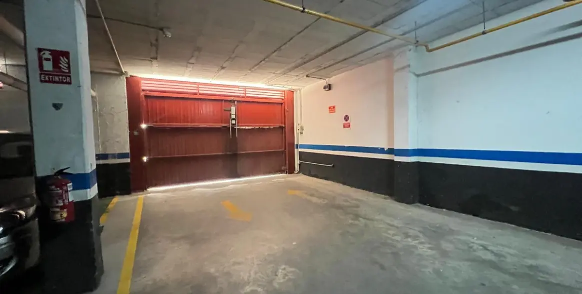 Sale of middle floor apartment in Puerto de la Torre 30