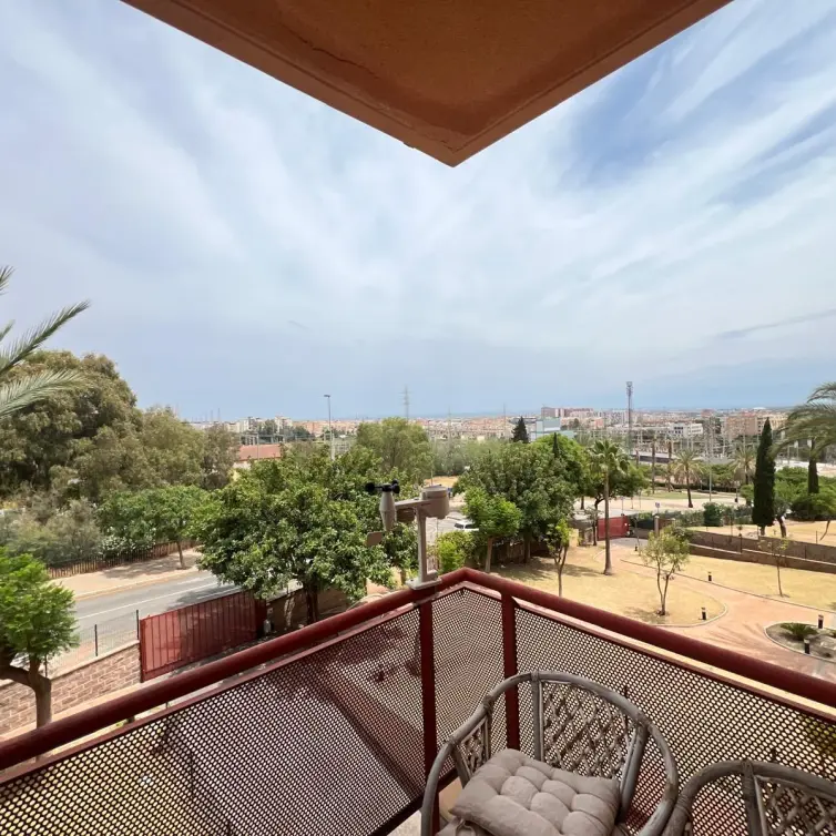 Sale of middle floor apartment in Puerto de la Torre