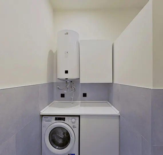 Ground floor apartment R5125225