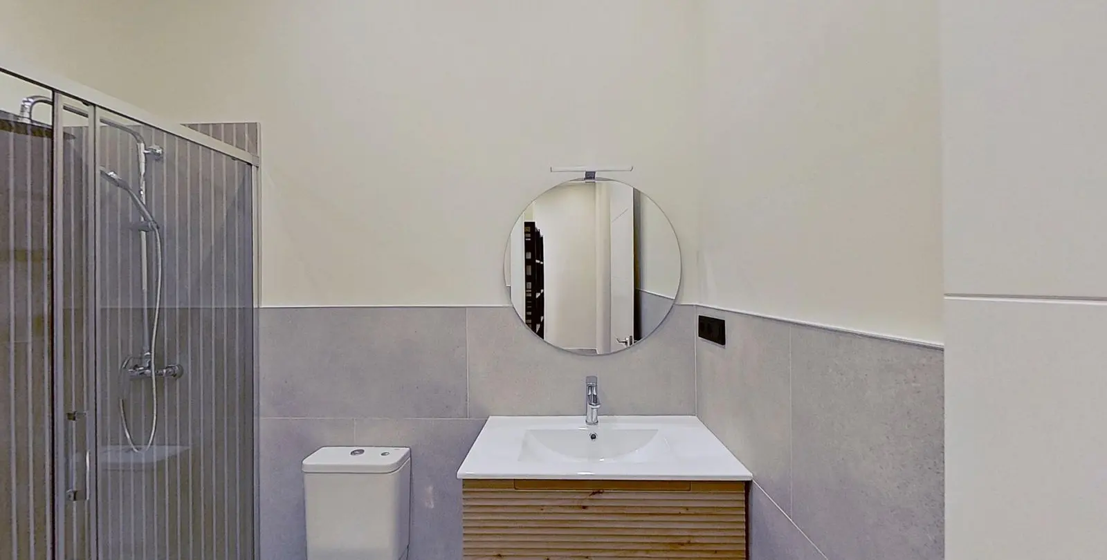 Sale of ground floor apartment in La Trinidad 7